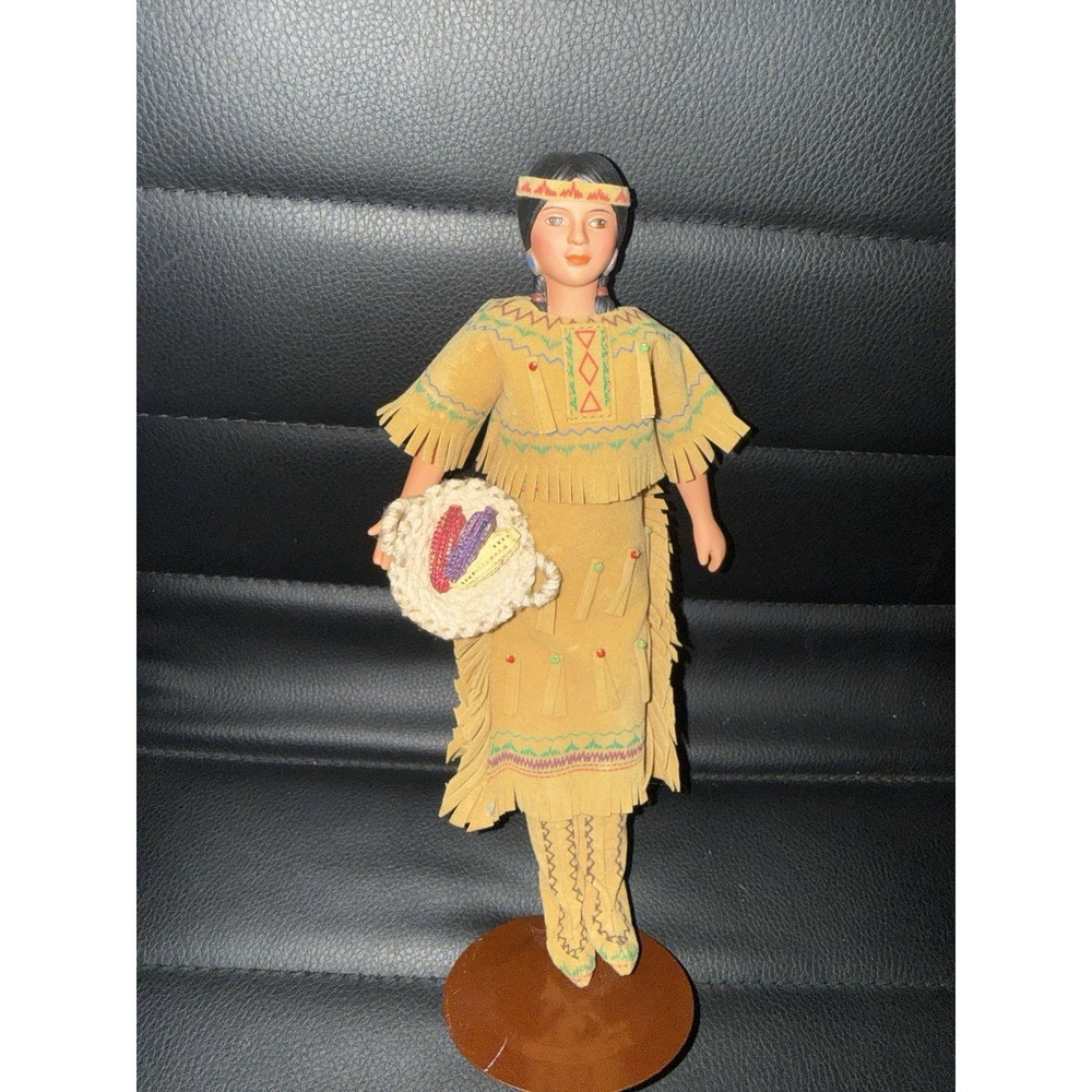 VTG Avon 1991 Native American Doll w Traditional Outfit and Beaded Accessories